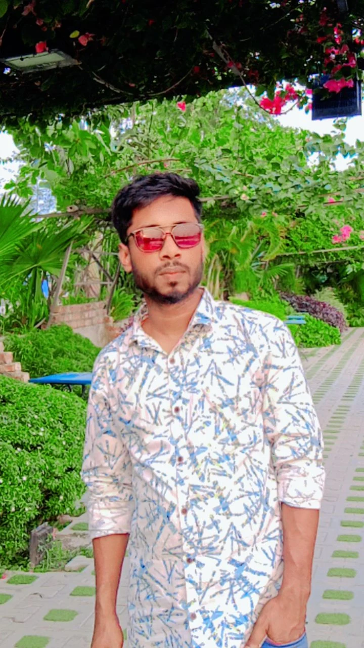 MD MIRZA AZOM